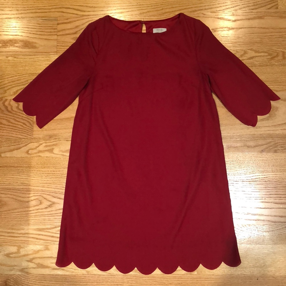 Tobi Scalloped Shift Dress
